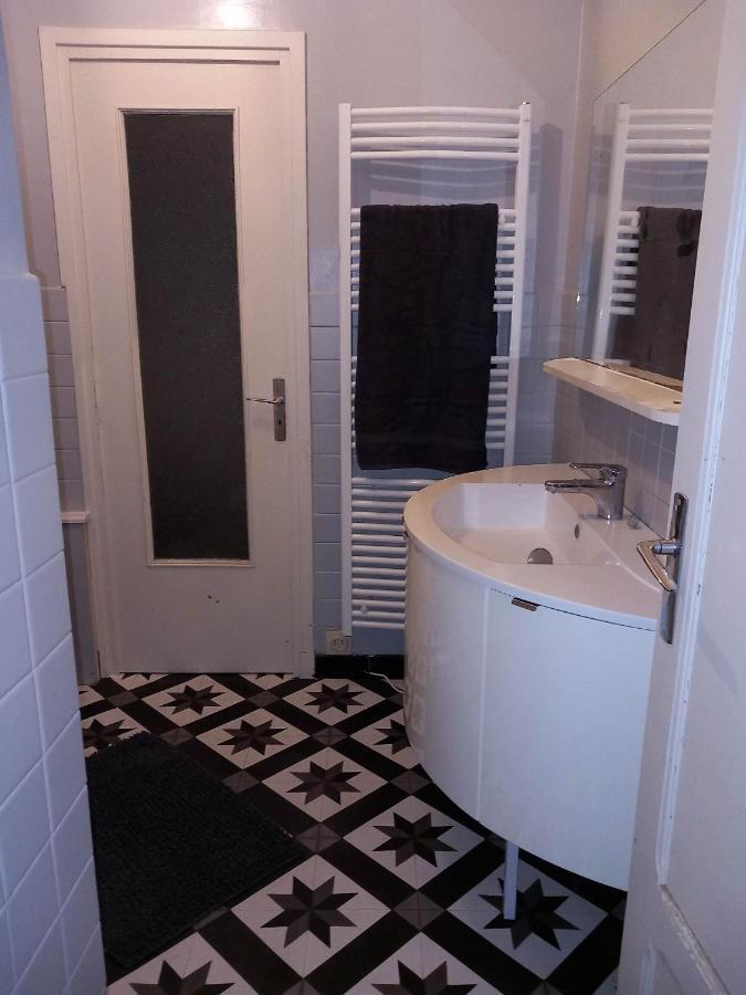 L'Appart De Babou Rez De Chaussee Parking Free Draps Wifi Thiers Exterior foto